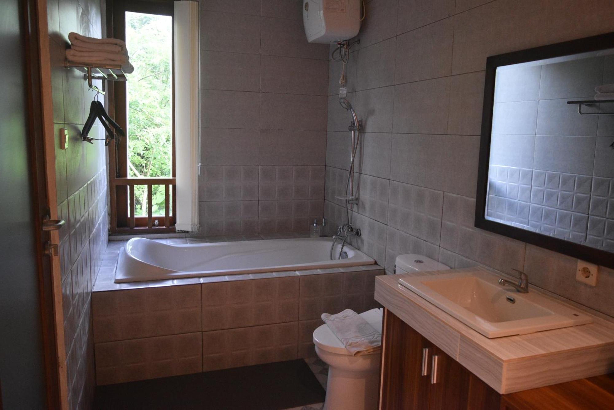 Ketut Joglo Guest House Nusa Dua  Exterior photo