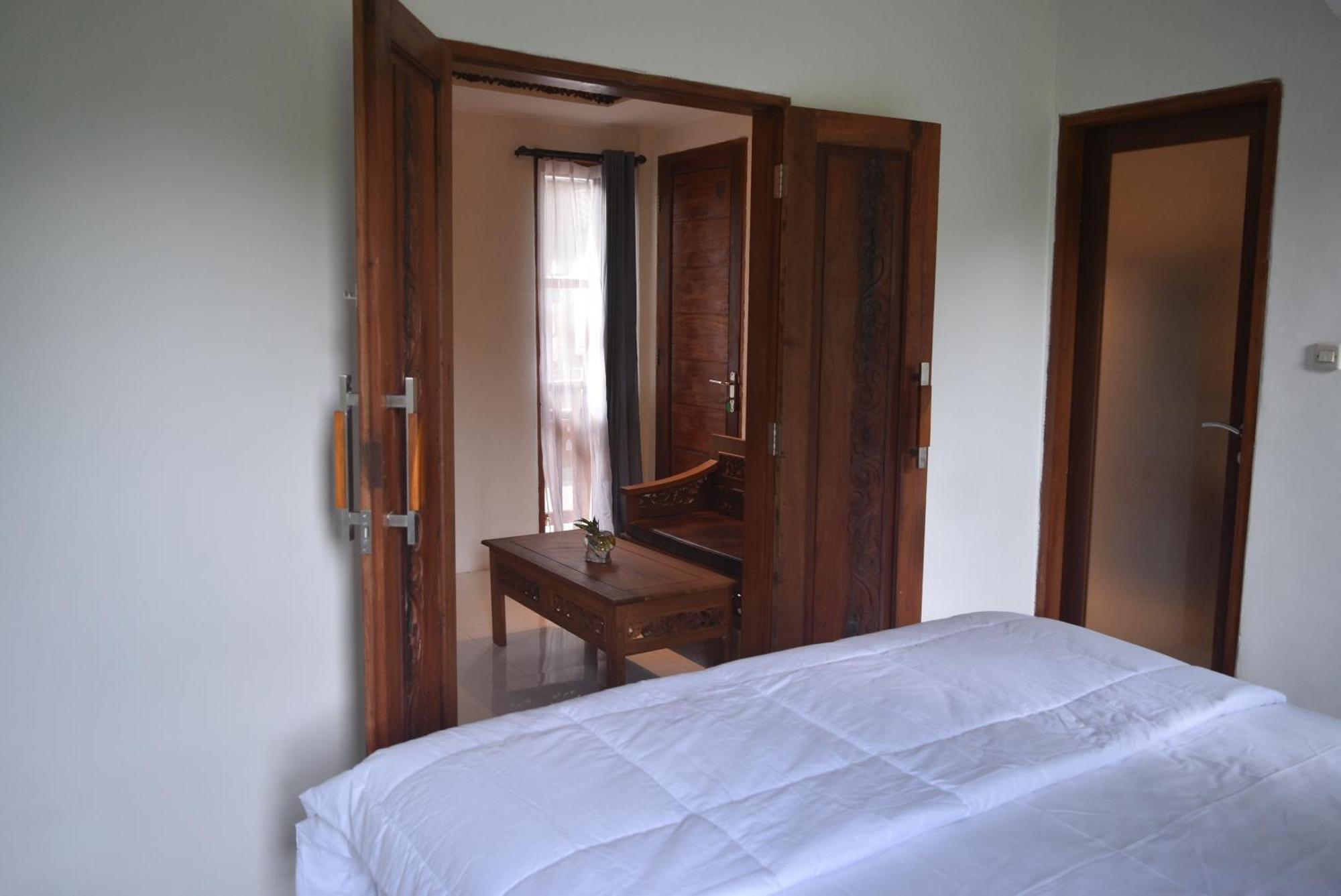 Ketut Joglo Guest House Nusa Dua  Exterior photo