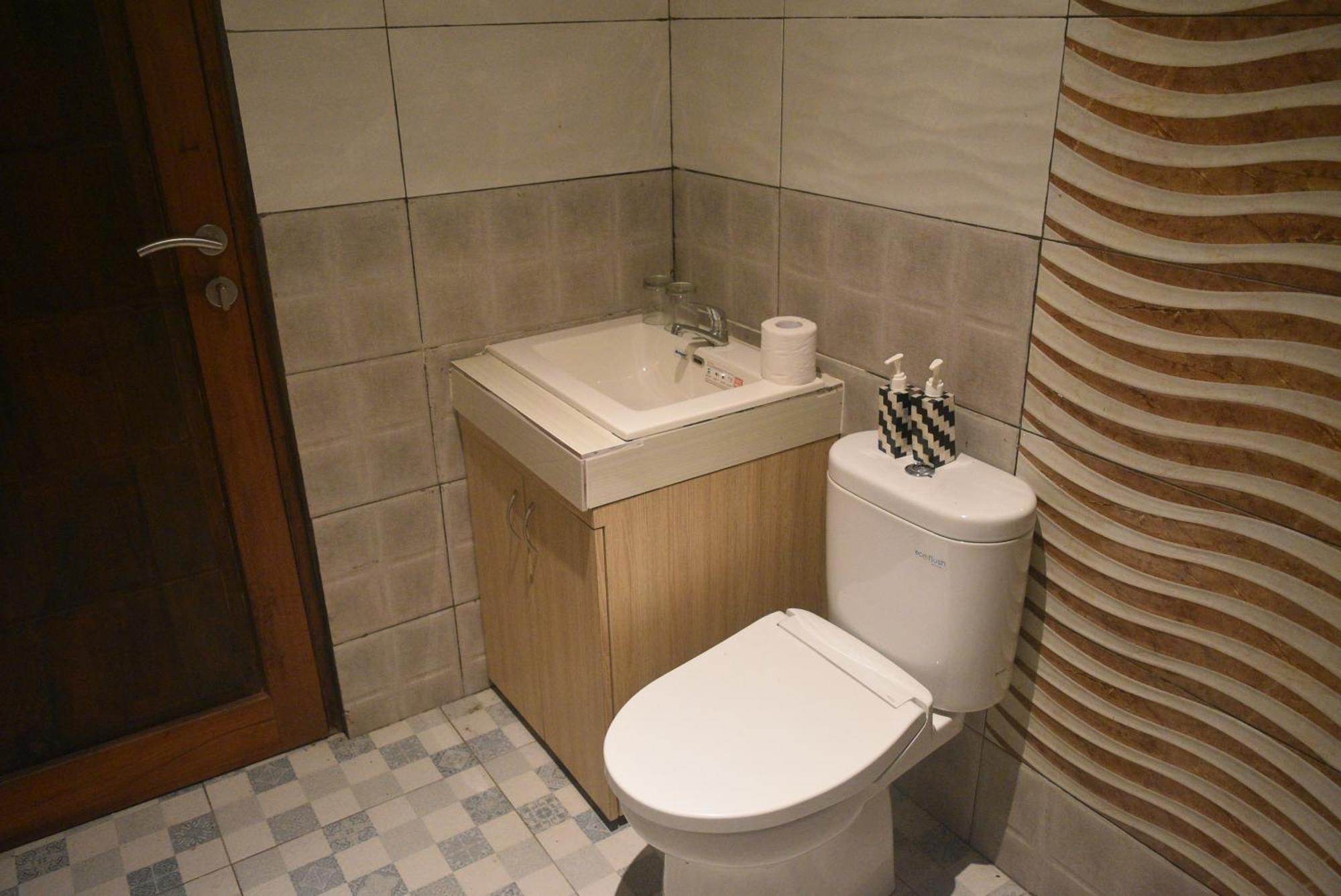 Ketut Joglo Guest House Nusa Dua  Exterior photo